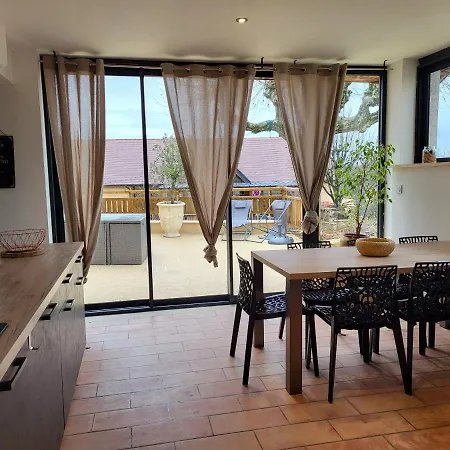 Gite Lomegaja 6Pers Proche Lascaux Et Sarlat Holiday home *